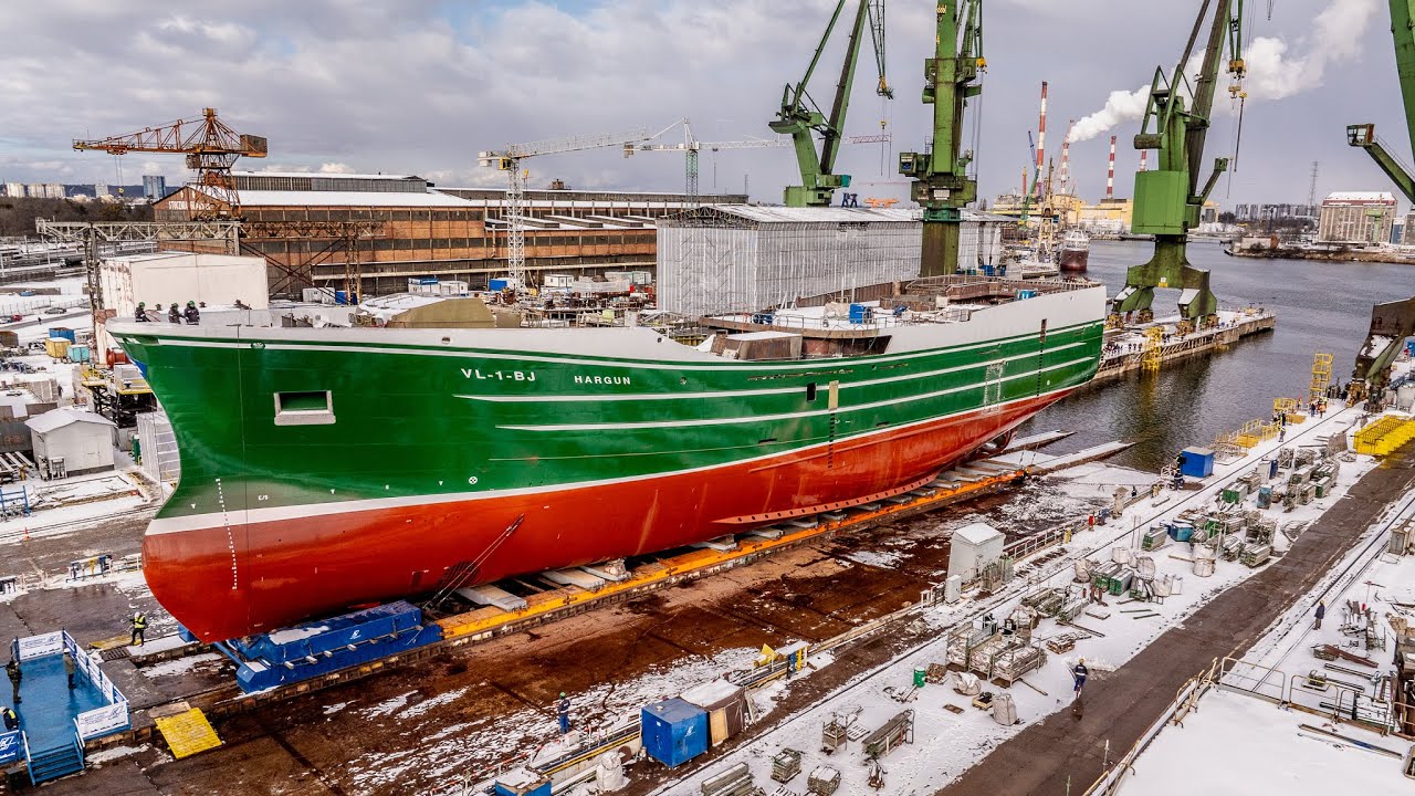 Karstensen: trawler dla Norwegów zwodowany, choć przeszkodził zeszłotygodniowy wypadek w sąsiedztwie