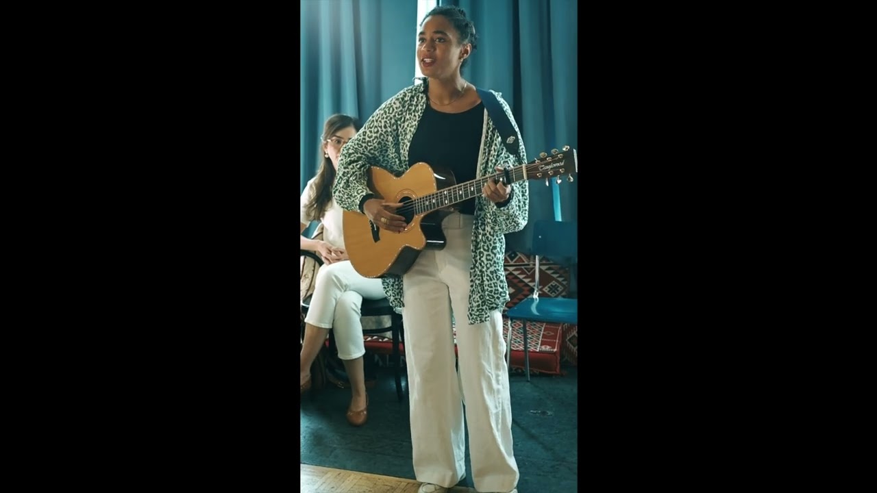 JuliePascale Acoustic Live - Sprich mal Afrikanisch