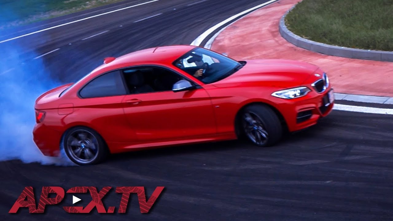 BMW M235i: Epic Drift Duel & Drag Race vs BMW M5 [ENG SUB]