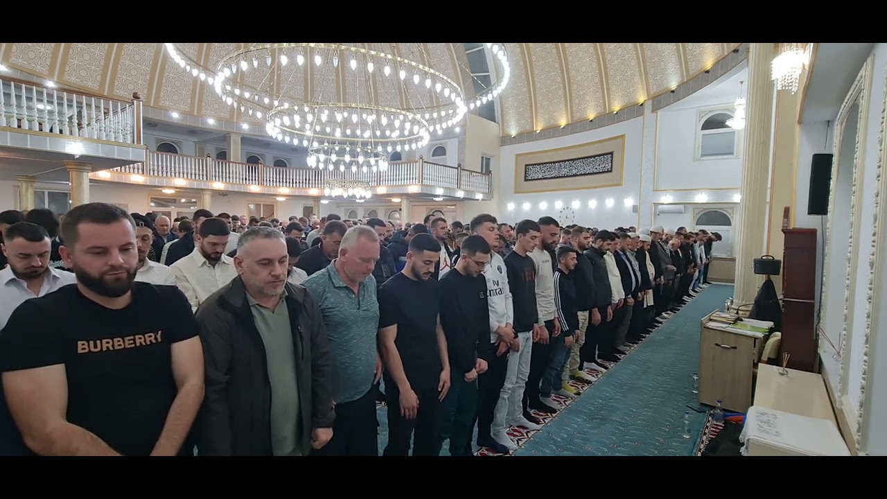 KuranAlbanians - Sheikh Dr. hfz. Bali Sadiku, hfz.Abdullah Sadiku and hfz.Butrint Syla. Kiyam Layl