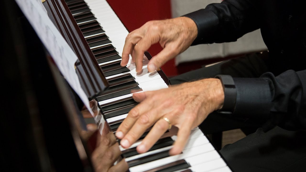 The Manhattan Transfer '10 Minutes Till the Savages Come' | Live Studio Session