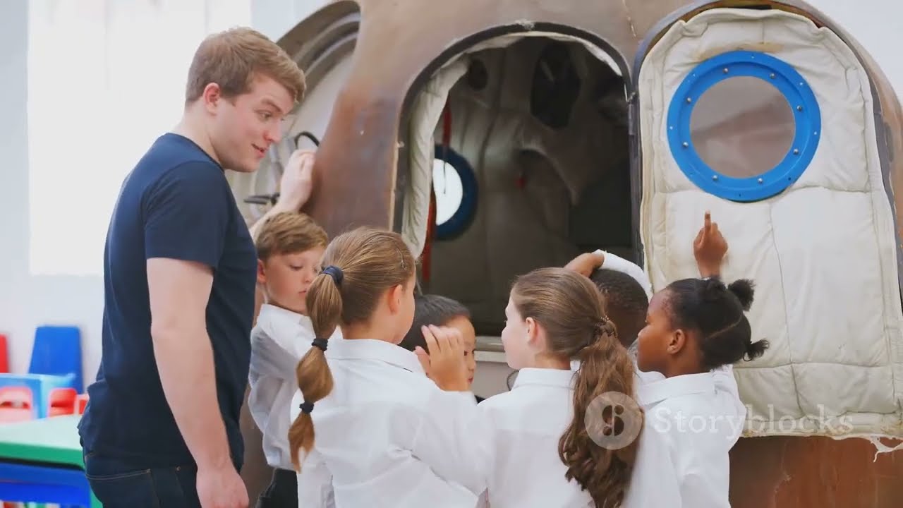INSIDETHETOPICTUNNEL-X-37B: The Pentagon's Secret Space Drone