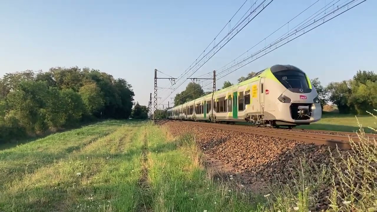 Regiolis Bourgogne Franche Comt&eacute; sur le Ter n*17763 &agrave; Pontanevaux