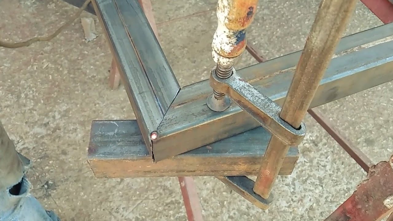 تعلم طريقة سهلة فصالة باب حديد گراج  3.00×2.55 نوع حديد مربع 40/40