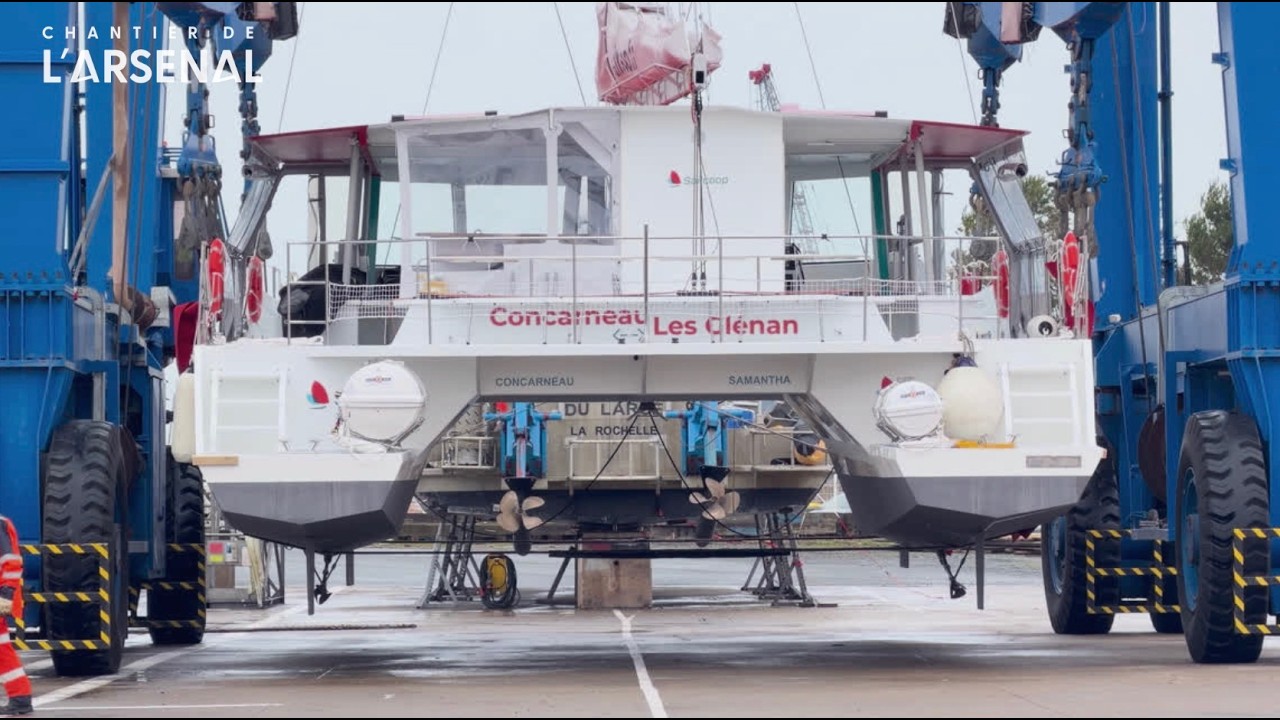 Mise à l'eau de Sailcoop 61.02 - Samantha