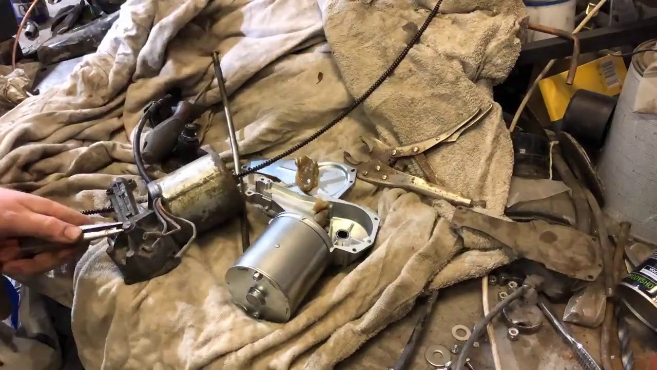 Classic Mini Pickup Restoration Ep143 - Wiper Motor Fail