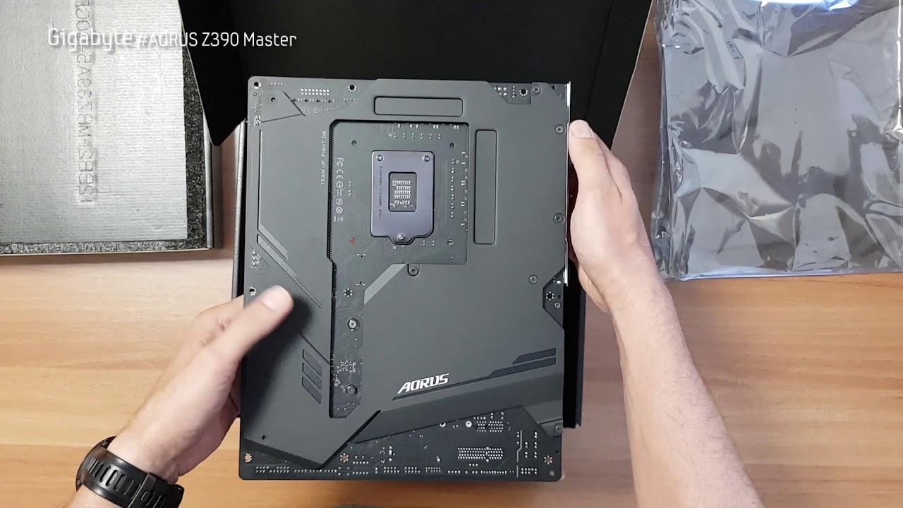 Gigabyte aorus z390 master unboxing!!!!