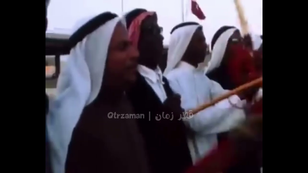  لاحتفالات دورة الخليج لكرة القدم وقيمت هذه العرضة بجانب جسر ابوعبود عام 1976