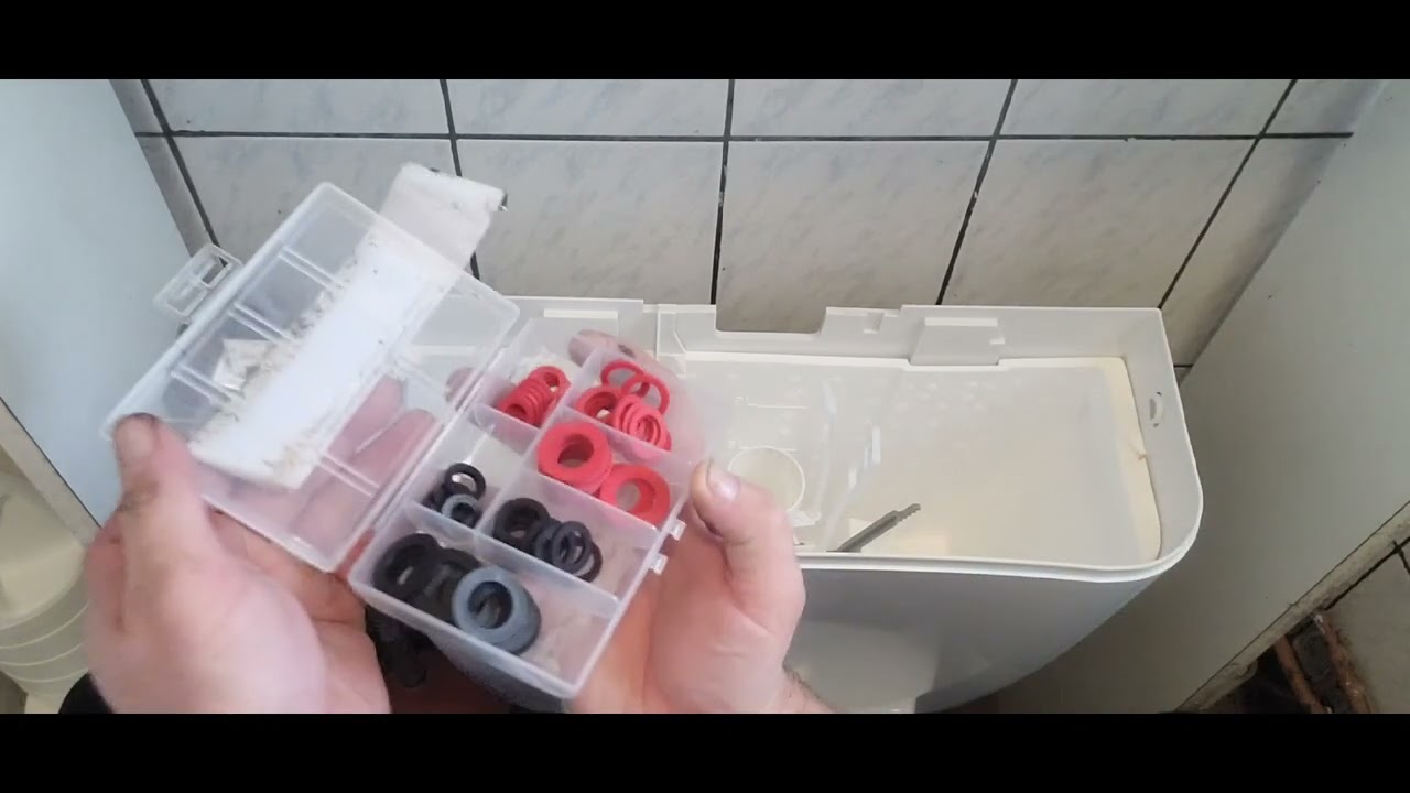 Remplacement du réservoir WC #bricodepot .
