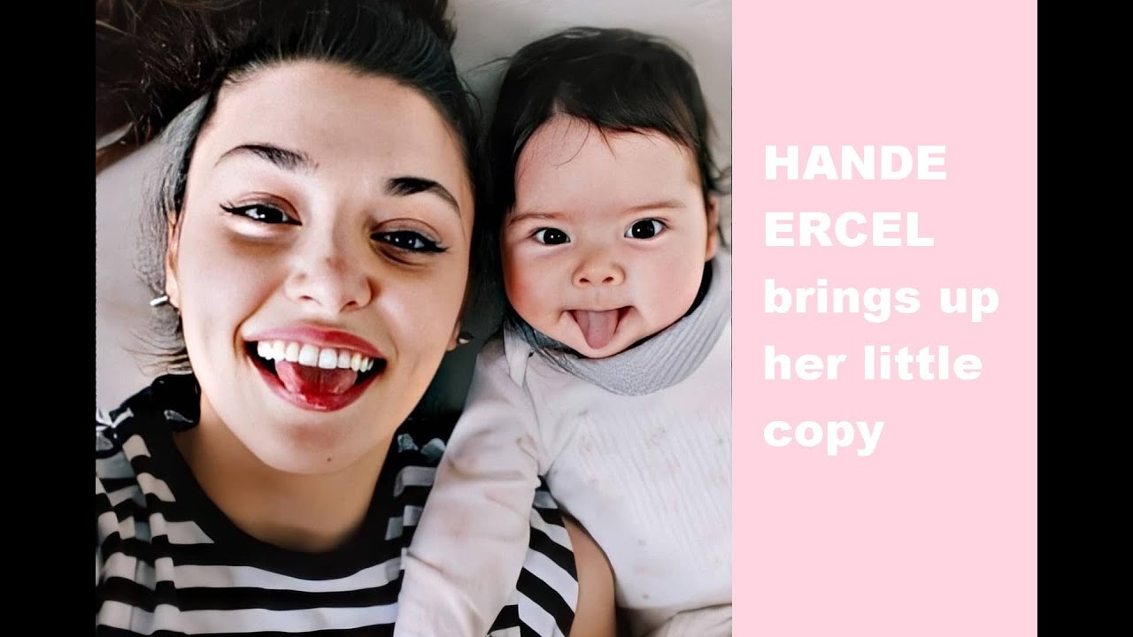 Hande Ercel brings up her little copy Sen Cal Kapimi You Knock My Door Hande Erçel live 16.01.2021