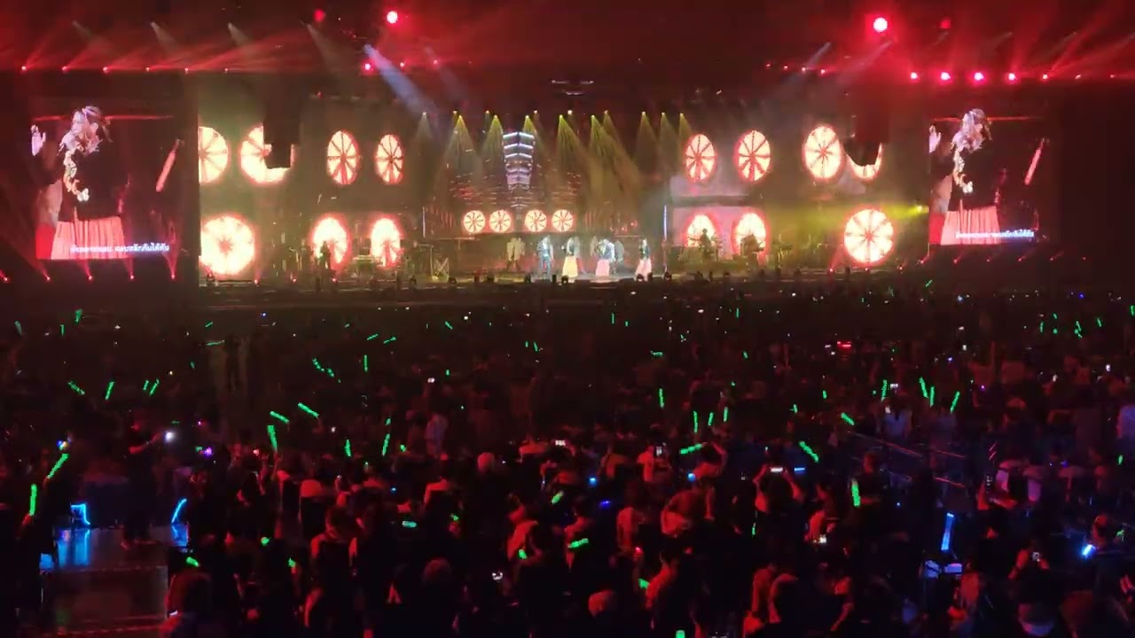 สุดฤทธิ์สุดเดช : สาว สาว สาว feat. หมาก ปริญ - SCG Concert, July 15, 2023