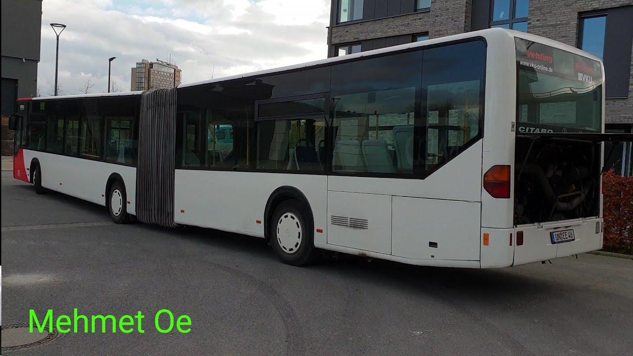 Mehmet Oe stellt den Citaro Gelenk Bus vor Wagen 46
