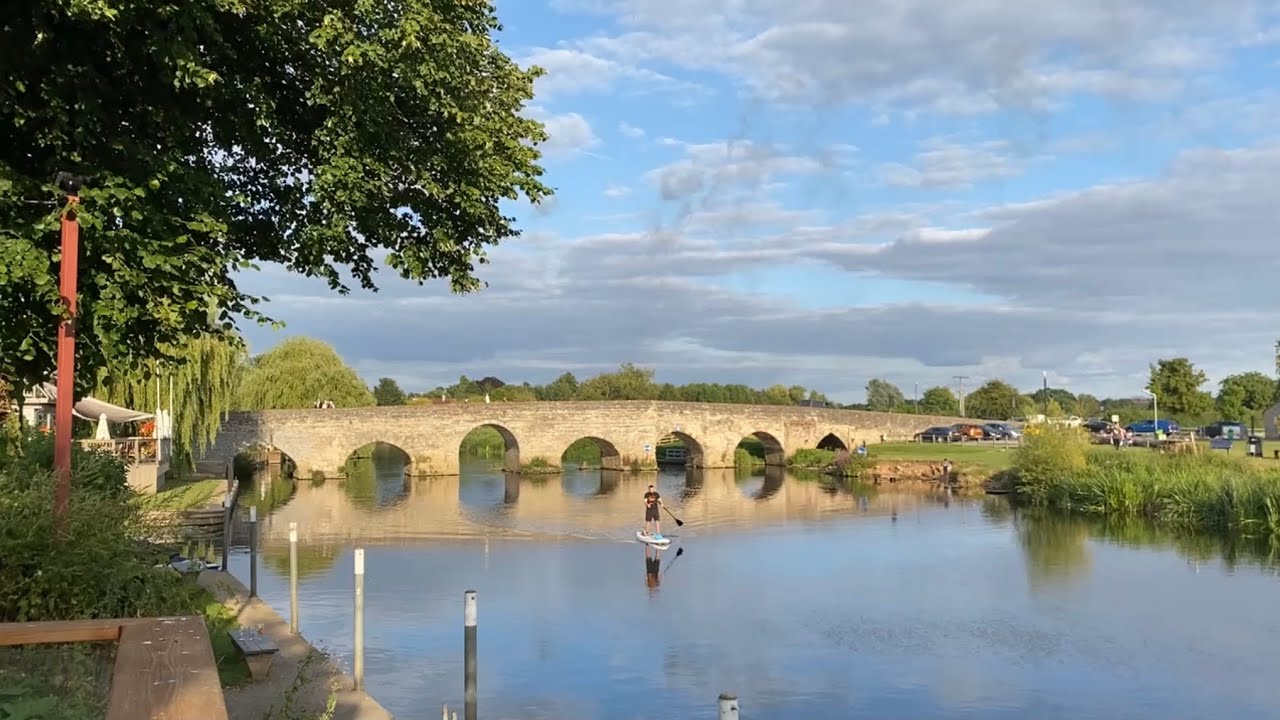 38 The River Avon Evesham to Stratford    HD 1080p