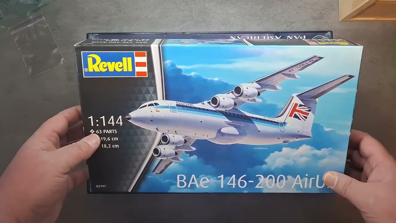 MAIL BOX 1. OUPSMODEL. Boeing 707-321 Roden y BAe 146-200 Revell 1/144.