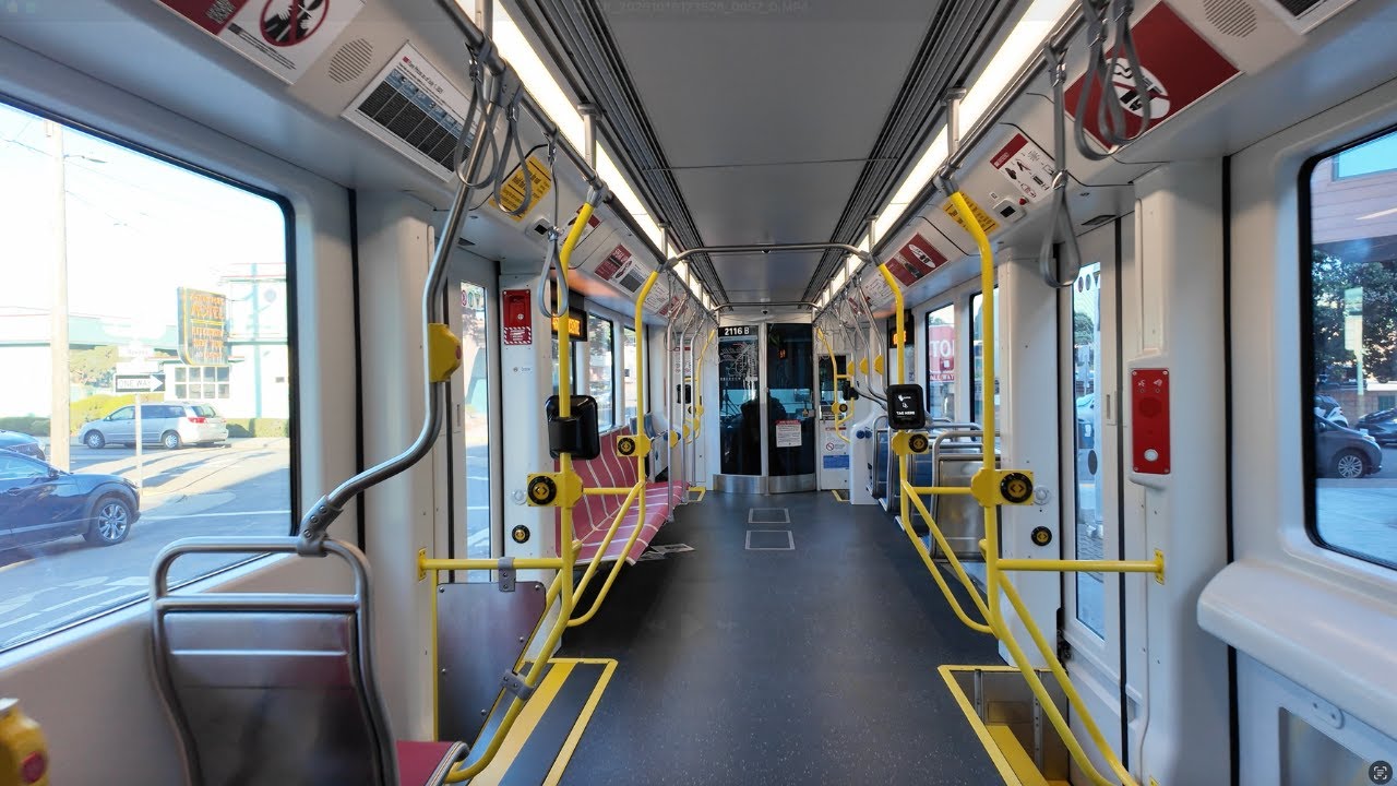 Поездка на линии метро Muni Metro L в Сан-Франциско до Эмбаркадеро из Таравала