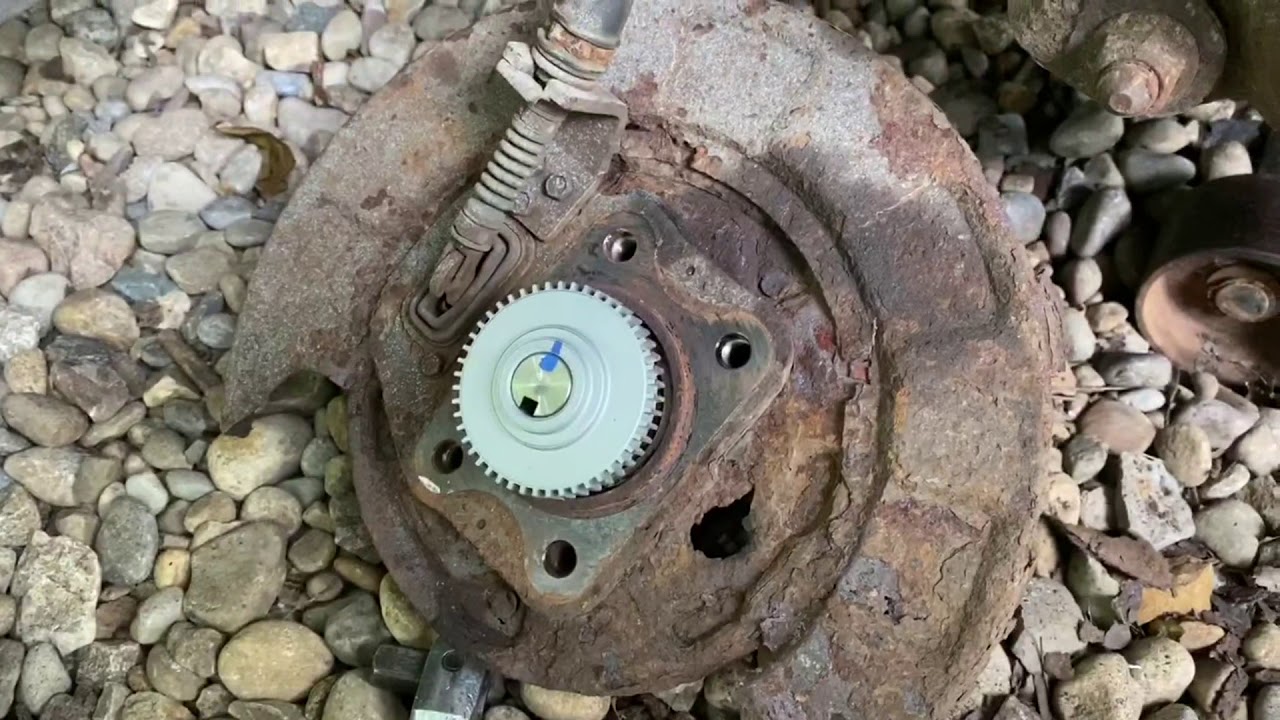 hub assembly wheel bearing replacement 2010 Hyundai Sonata.  Rear hub