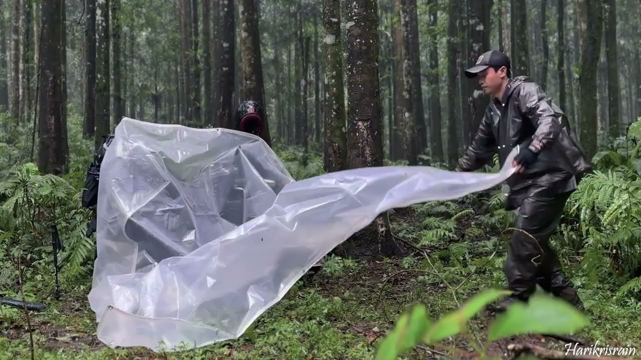 Struggle in Heavy Rain without Tent‼️Moto Camping in Heavy Rain without Tent‼️