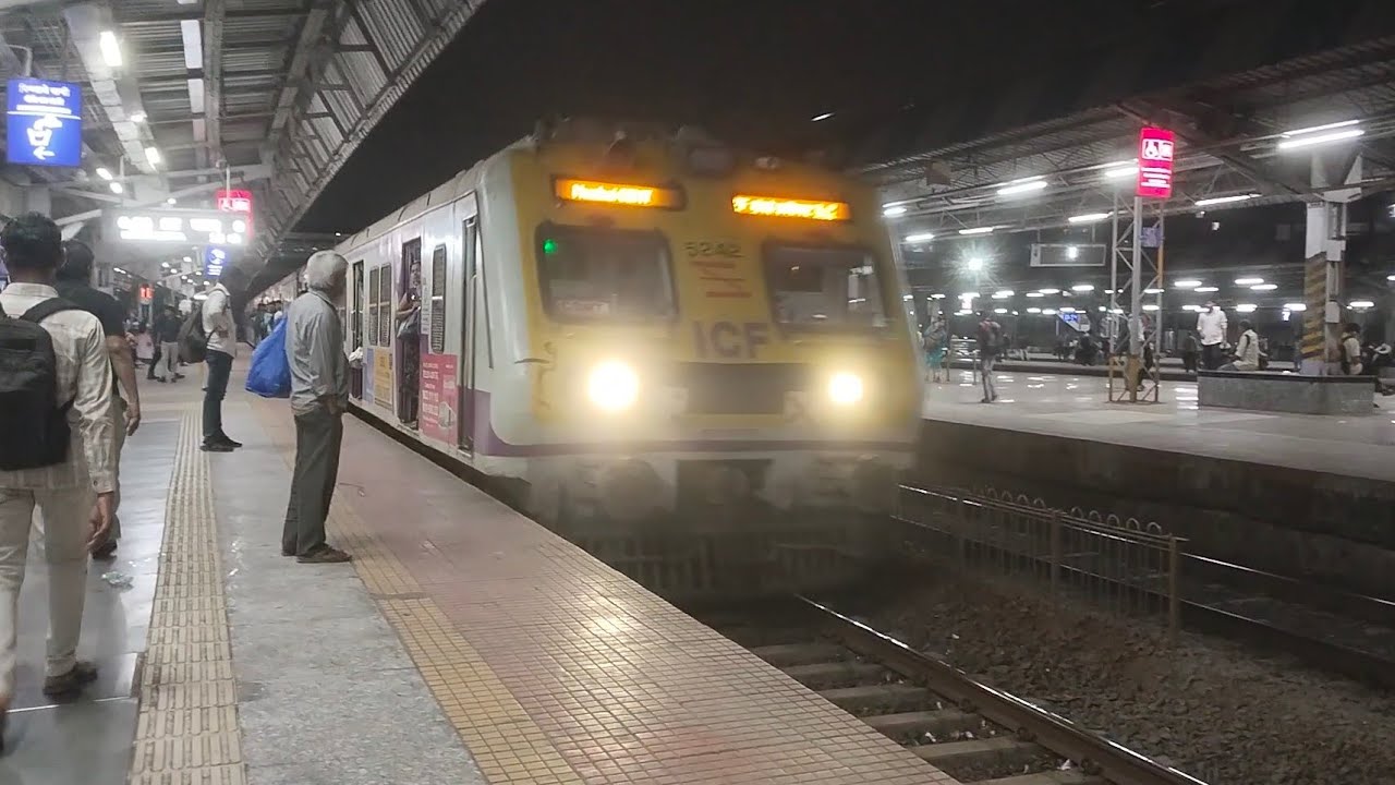 Diva junction railway station train video | Night local train rush public travel journey video 