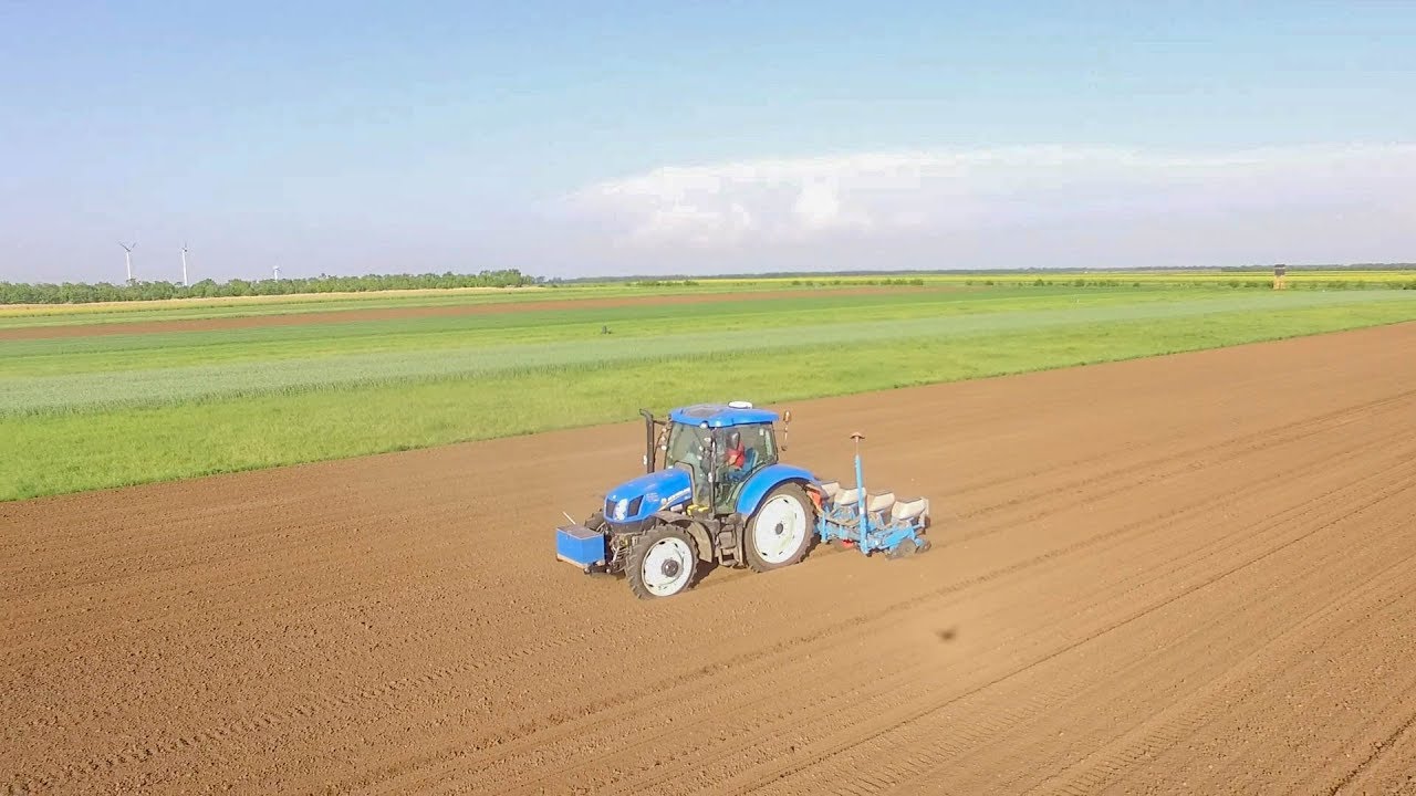 Aussaat von BIO Sojabohnen | New Holland T6, Monosem