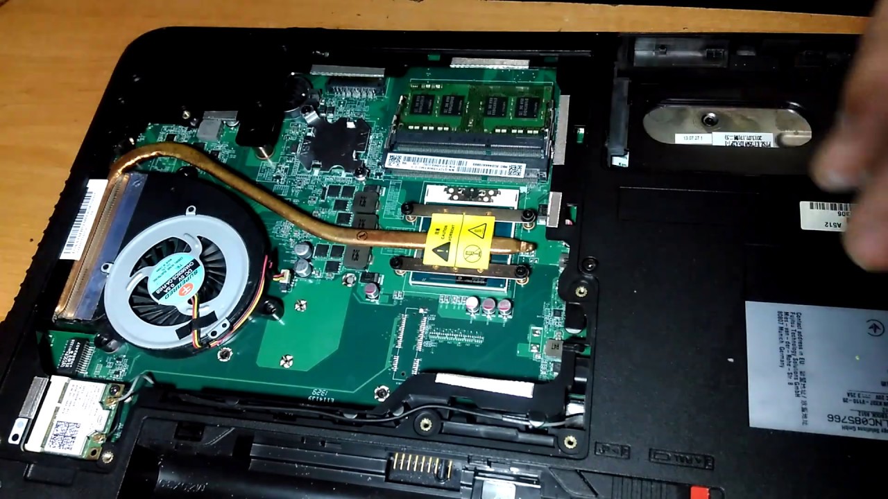 Разборка ноутбука Fujitsu A512 для проф работ