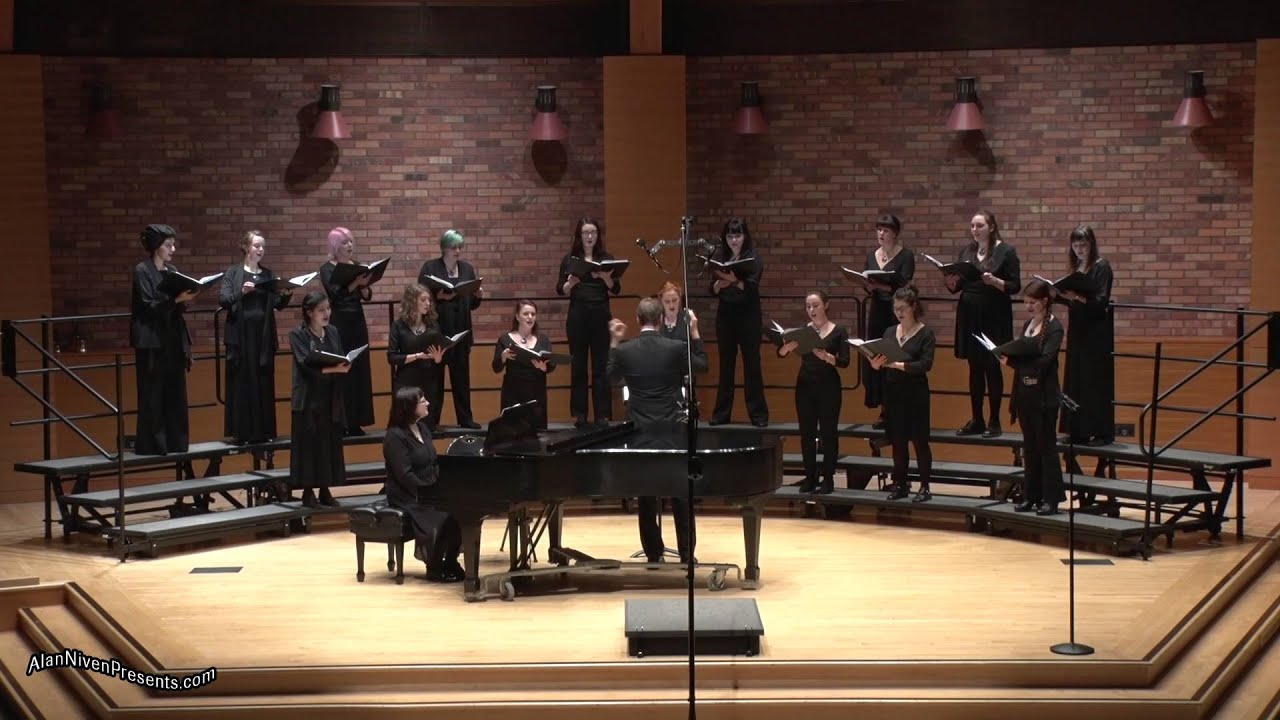 L&C Winter Concert Dec. 4, 2015 B01 - Voces Auream -  Nu är det Jul igen