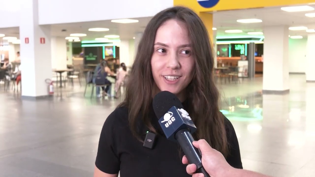 Студенты UDC отправляются из Фош-ду-Игуасу в рамках программы обмена в Диснейленд, Орландо (США).