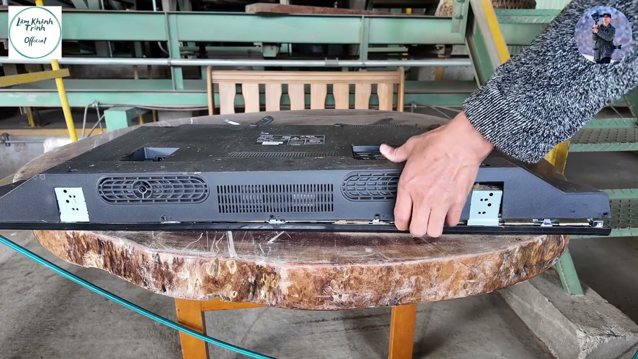 TOSHIBA 43C310X - Khám phá bên trong chiếc tivi của Nhật Bản