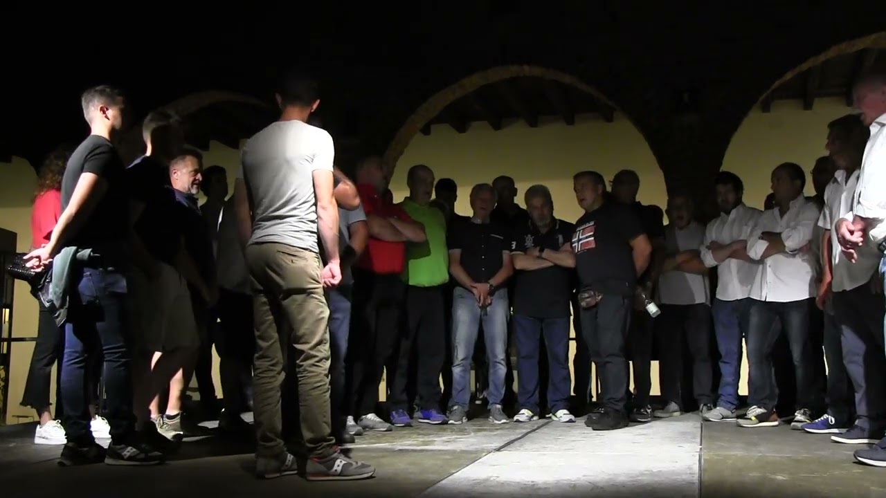 CORO  SPONTANEO  