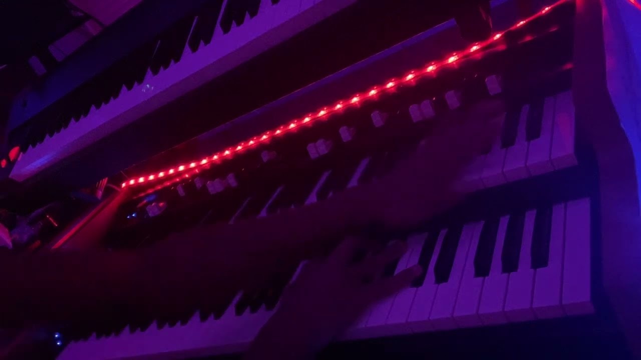 Viscount Legend Live Organ with NO LESLIE… this thing is a beast