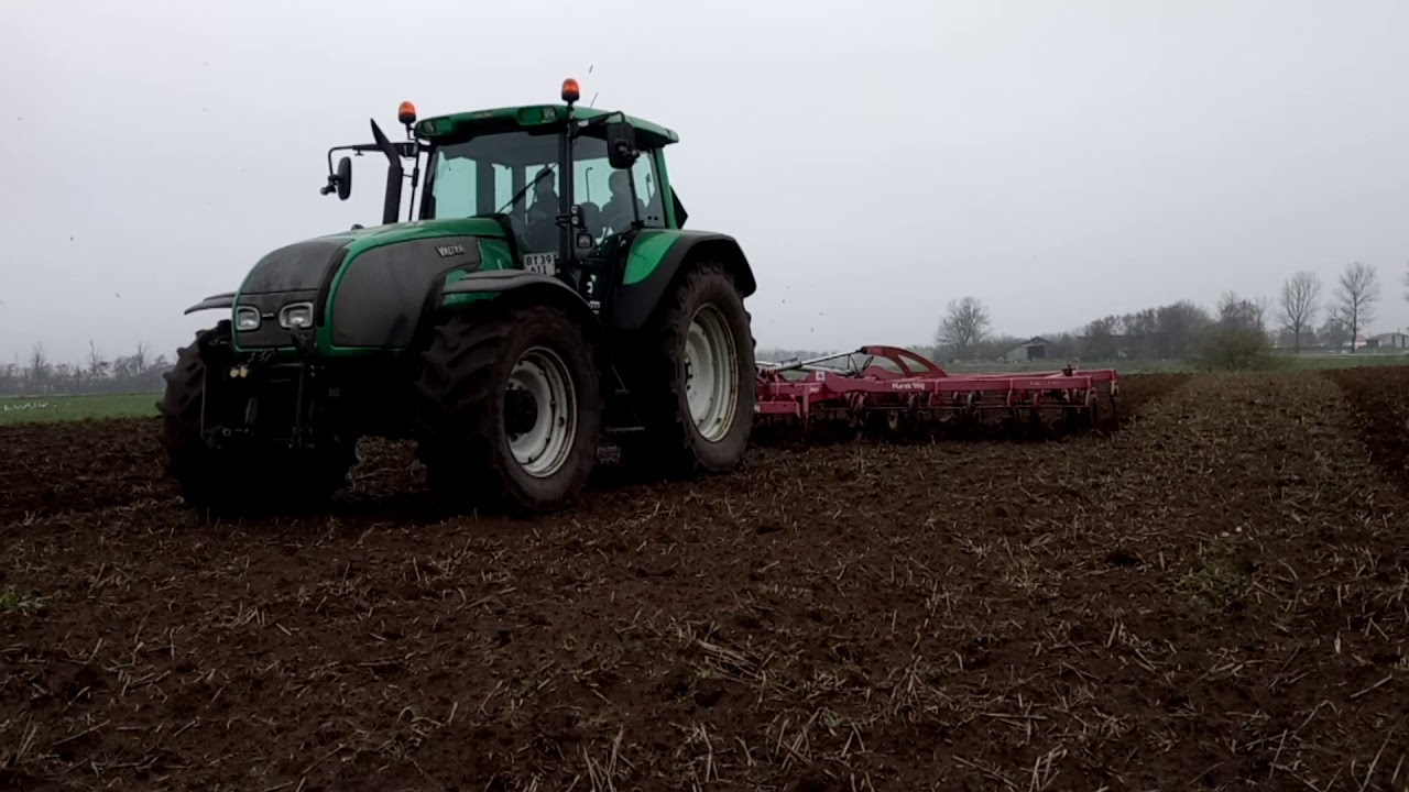 Valtra T160 with Marsk Stig 7m