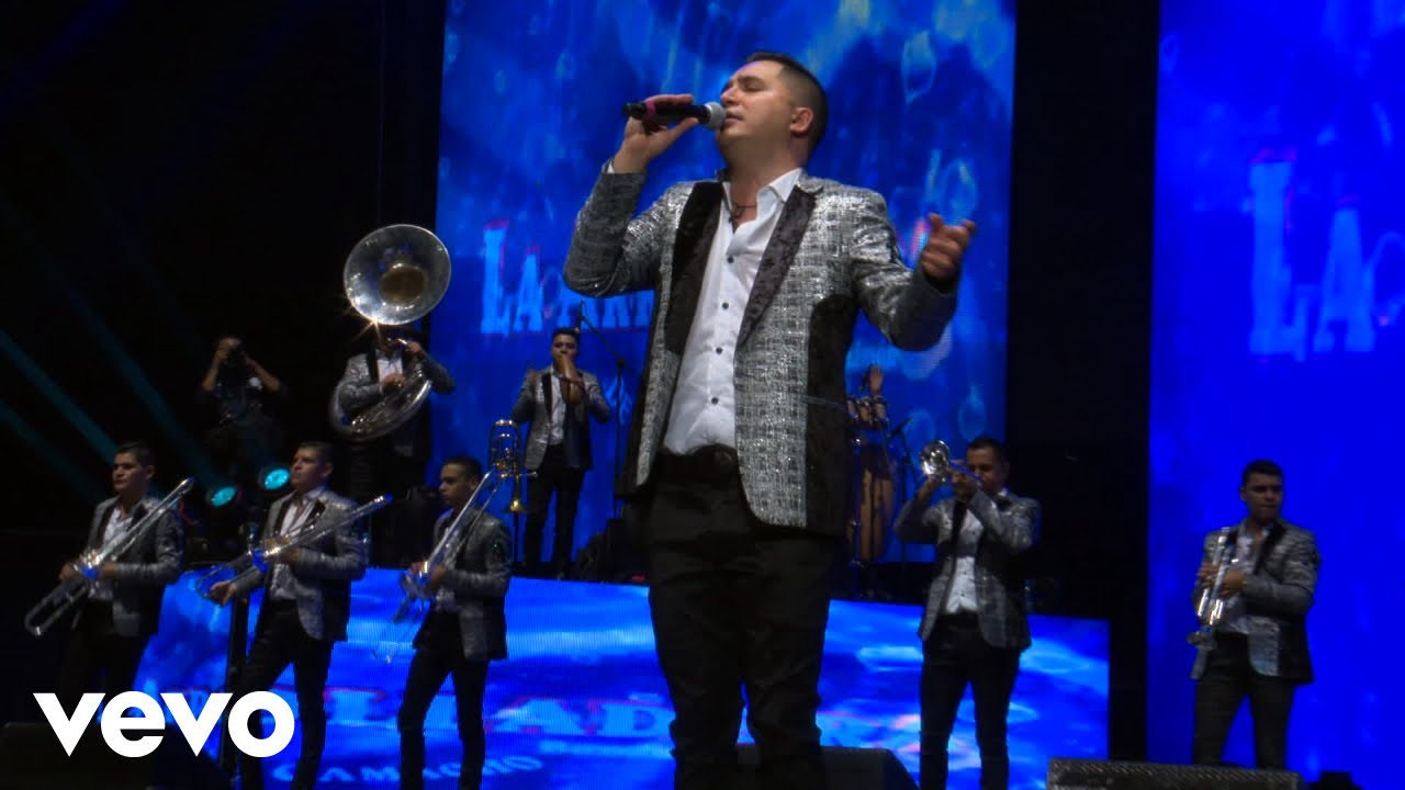 La Arrolladora - Perfume De Gardenias (En Directo)