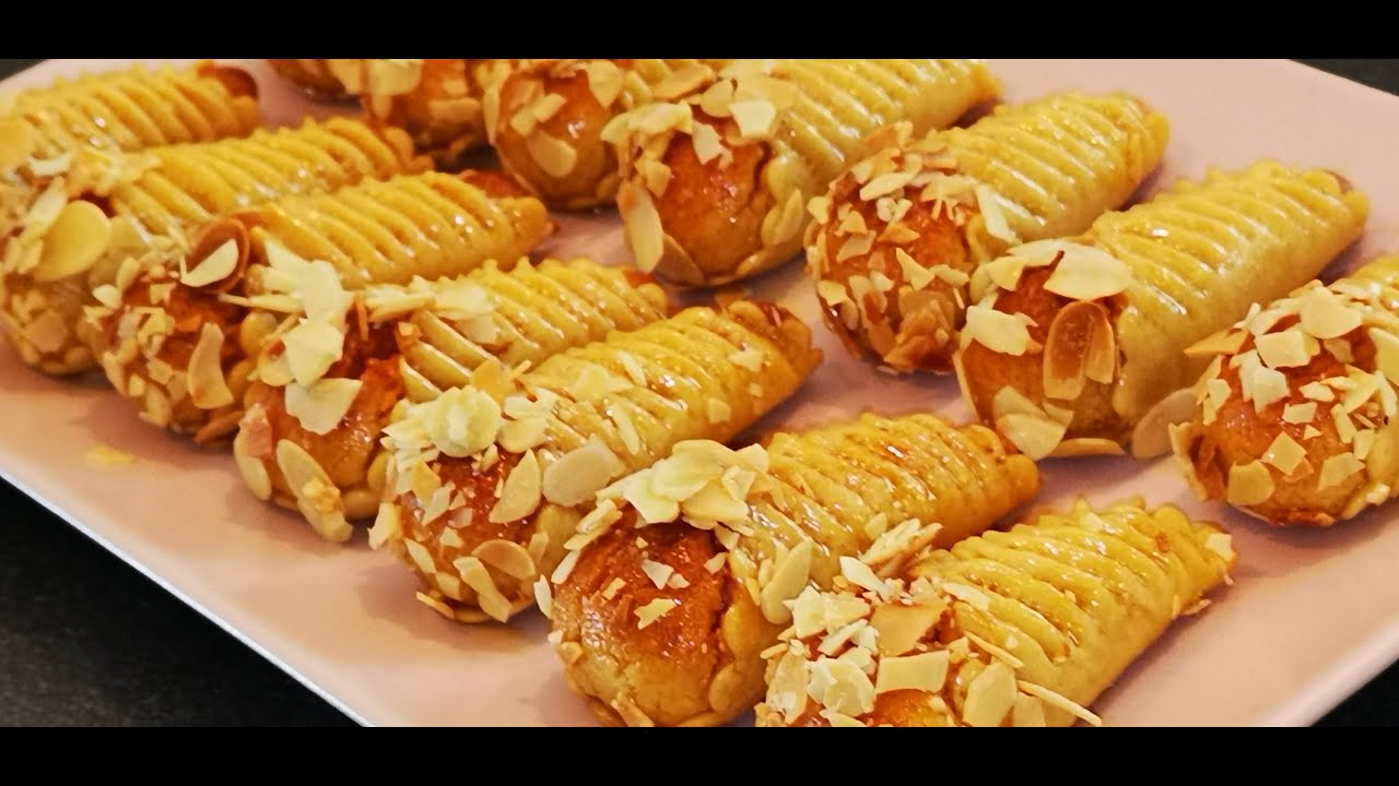 Recette cornets aux amandes, délicieuse pâtisserie Algérienne tout en finesse, raffinée, succulente.