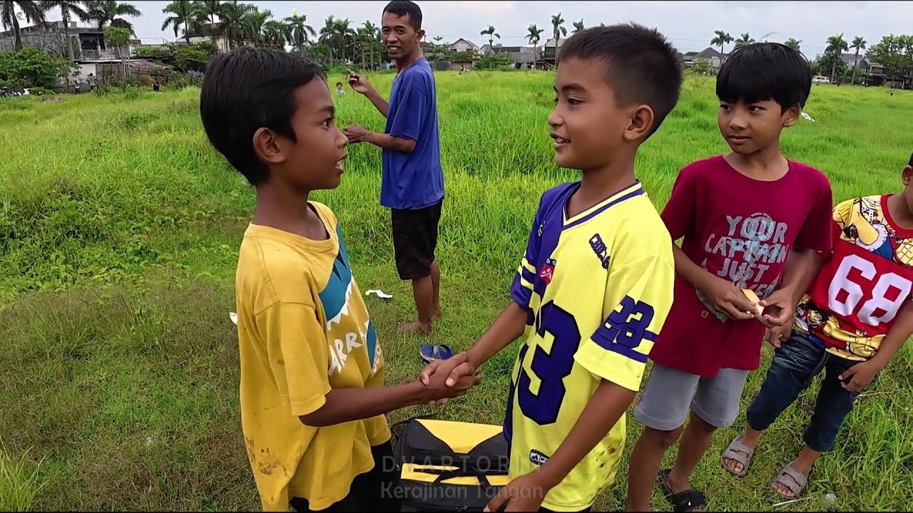 Karena Layangan, Pian & Adit..................
