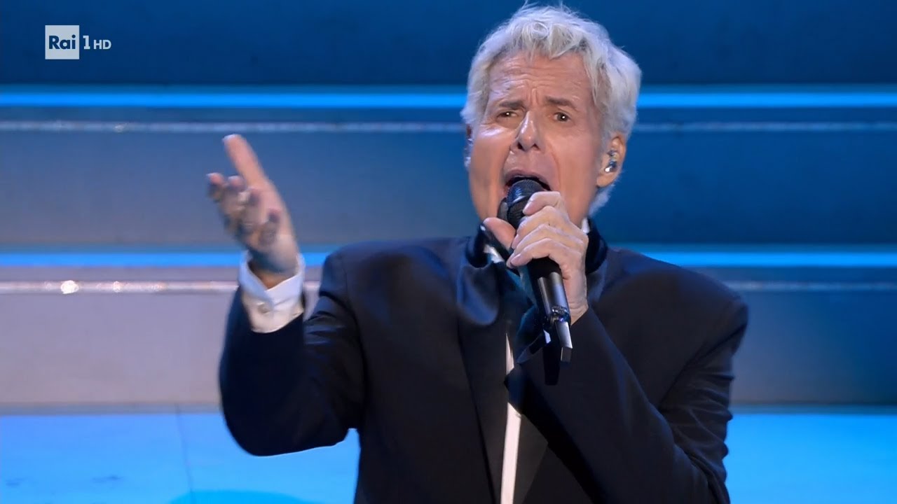 Strada facendo - Claudio Baglioni - Live al Foro Italico - A TUTTO CUORE - Rai 1