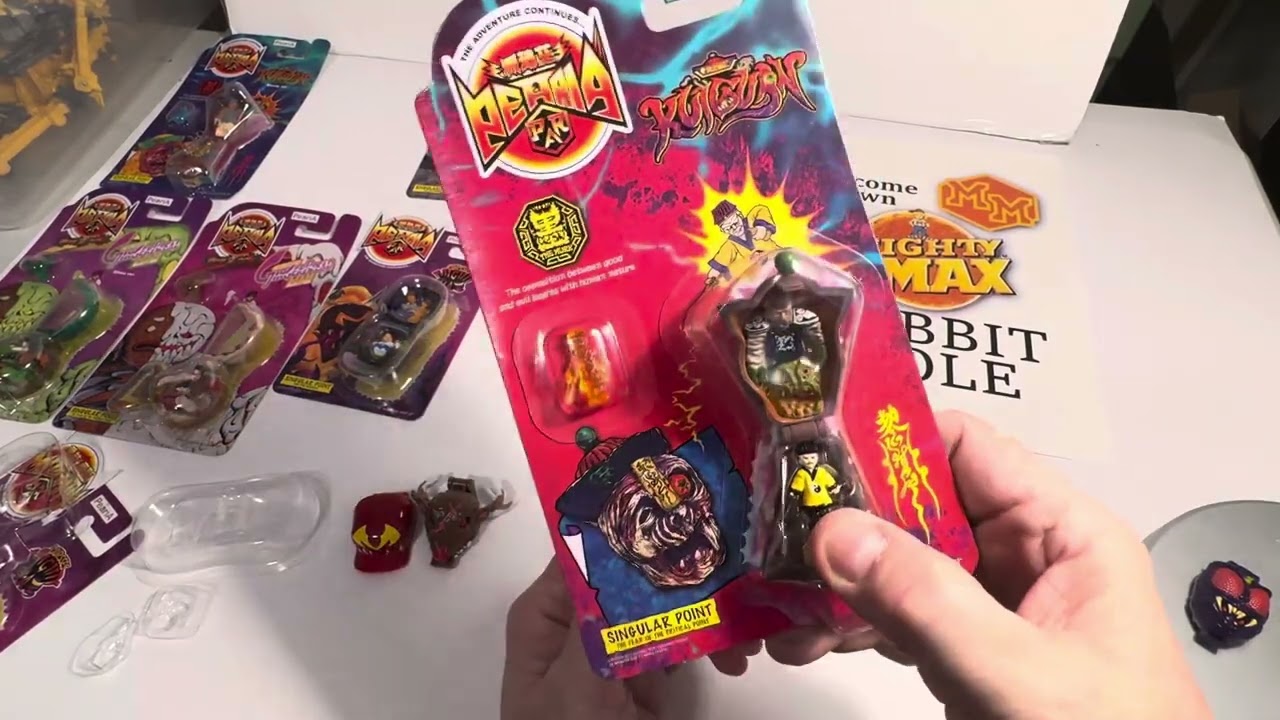 Opening the First Four PeariA Mighty Hat/Rover Robin Playsets