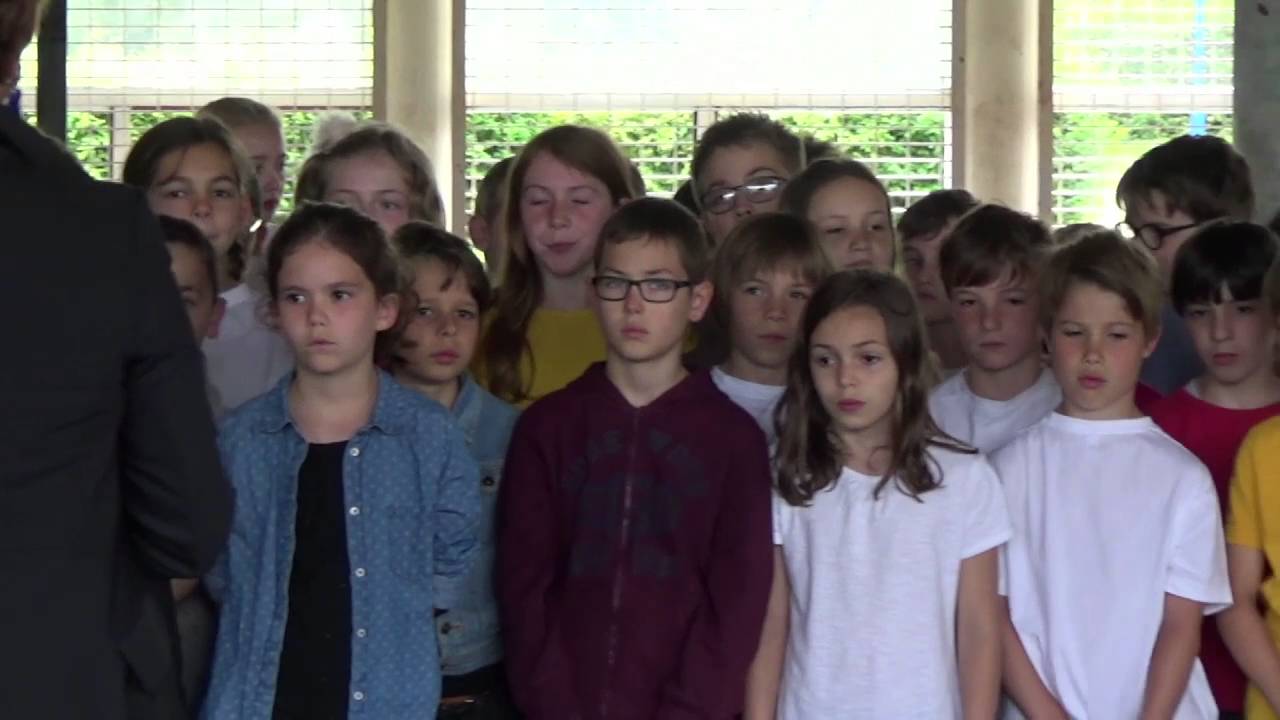 Chorale écoles Rostand et Langevin, 2 cm1 et 1 ce2