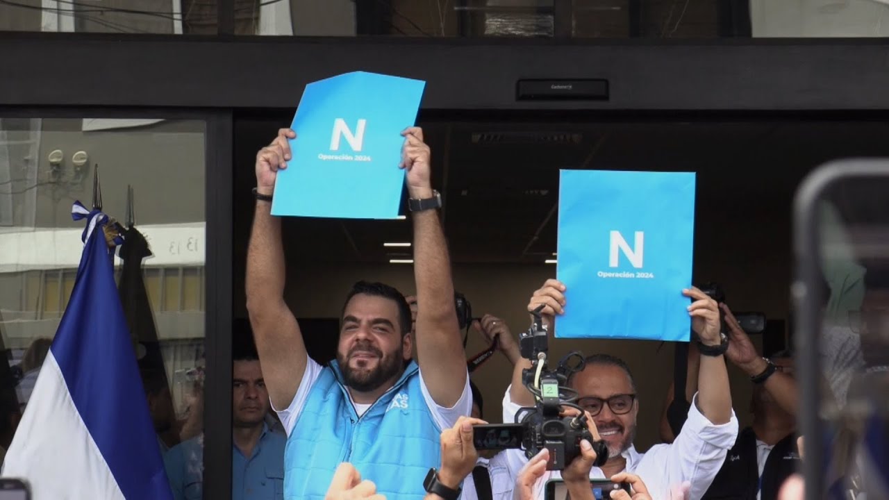 El partido oficialista Nuevas Ideas inscribe sus candidatos a diputados en El Salvador