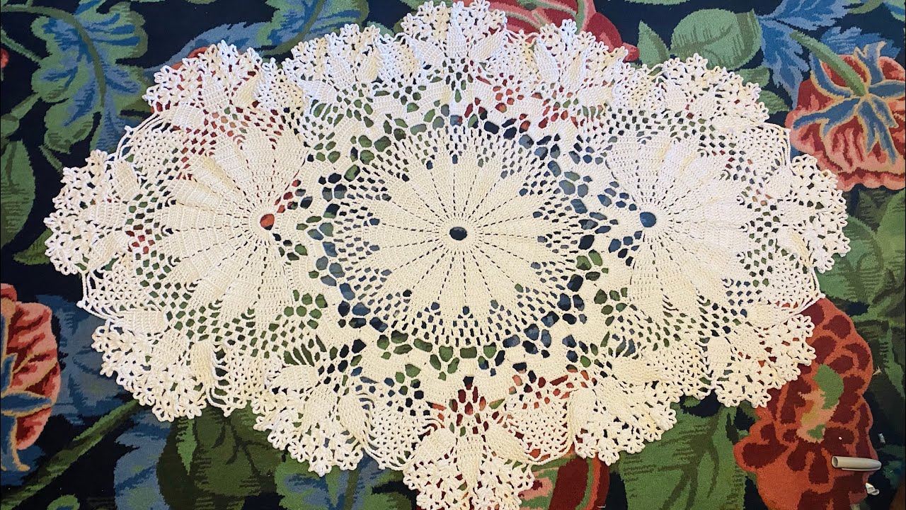 勾织美丽白色台饰Beautiful white crocheted table decoration🌹❤️
