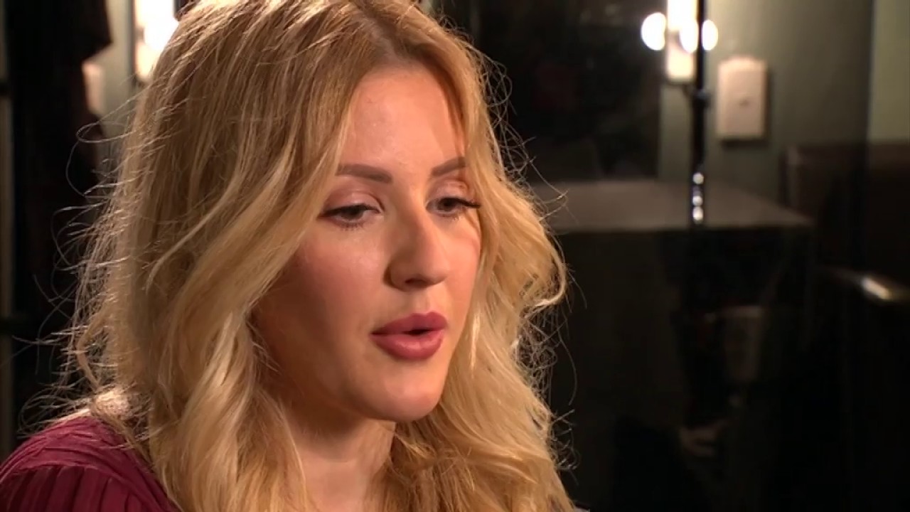Ellie Goulding - interview in the toilet.
