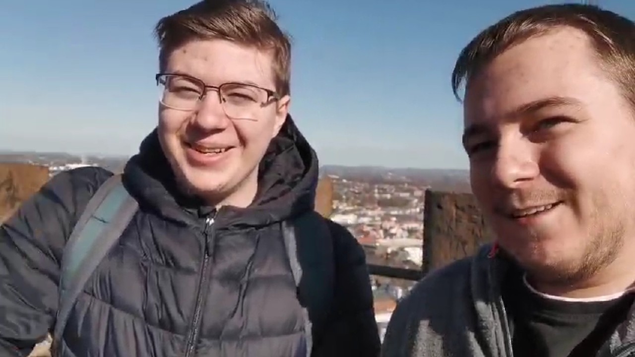 Adrian und Mr. Unheilig auf dem Turm der Sparrenburg