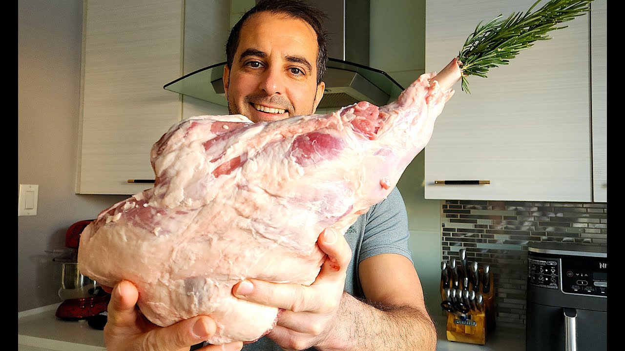 Comment désosser un gigot d'agneau étape par étape. Technique simple pour débutant 🐑🔪