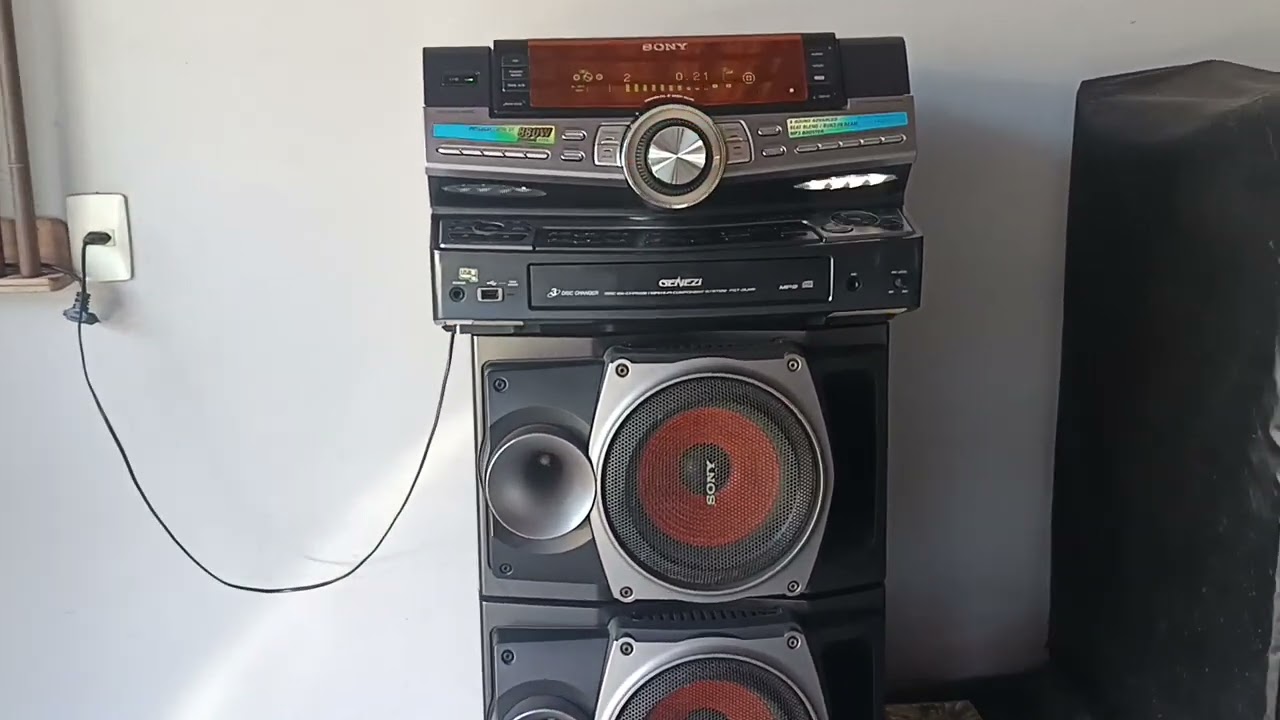Zux9 o Megazort tocando cd aparelho top