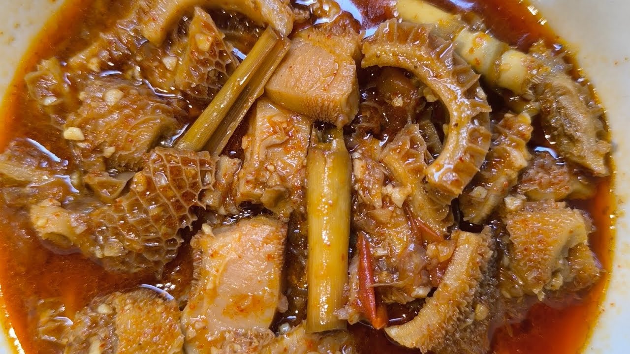 ဒီနေ့တော့အမဲအူကြမ်းဆီပြန်လေးချက်စားဖြစ်ပါတယ်