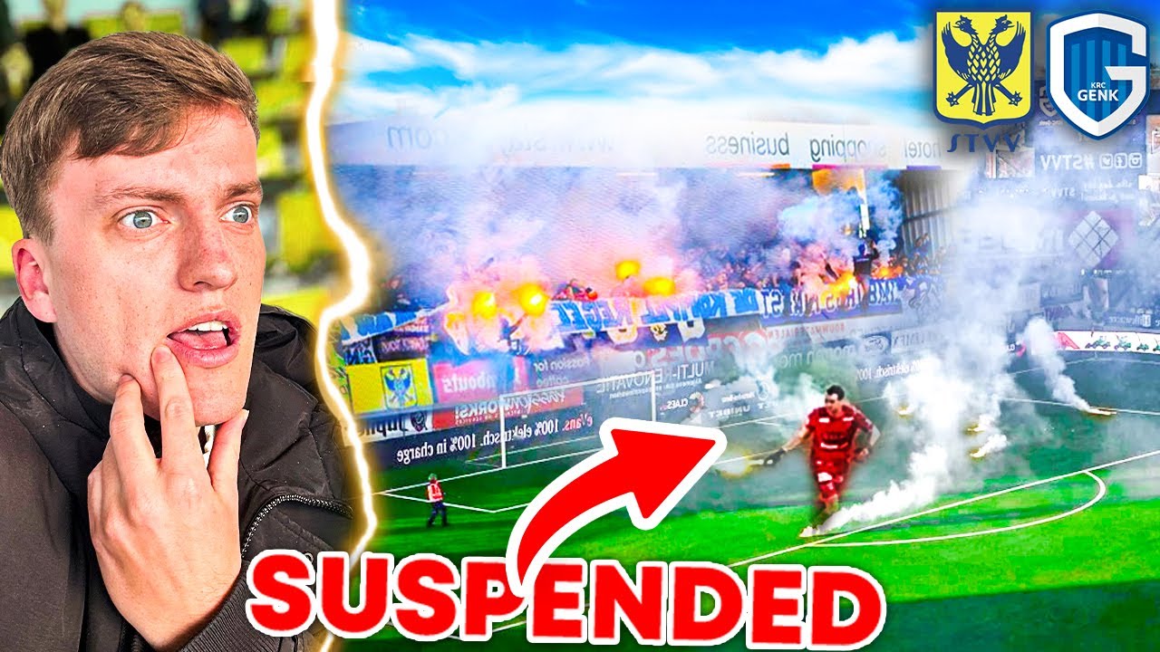 Ультрас бросают фейерверки на матче STVV против Genk