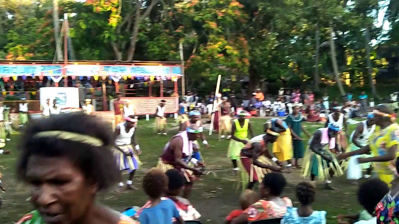 MABUDAWAN Dancers Daylight Show