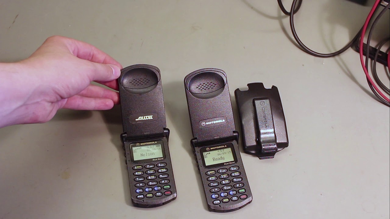 Motorola StarTAC Flip Phone in 2019