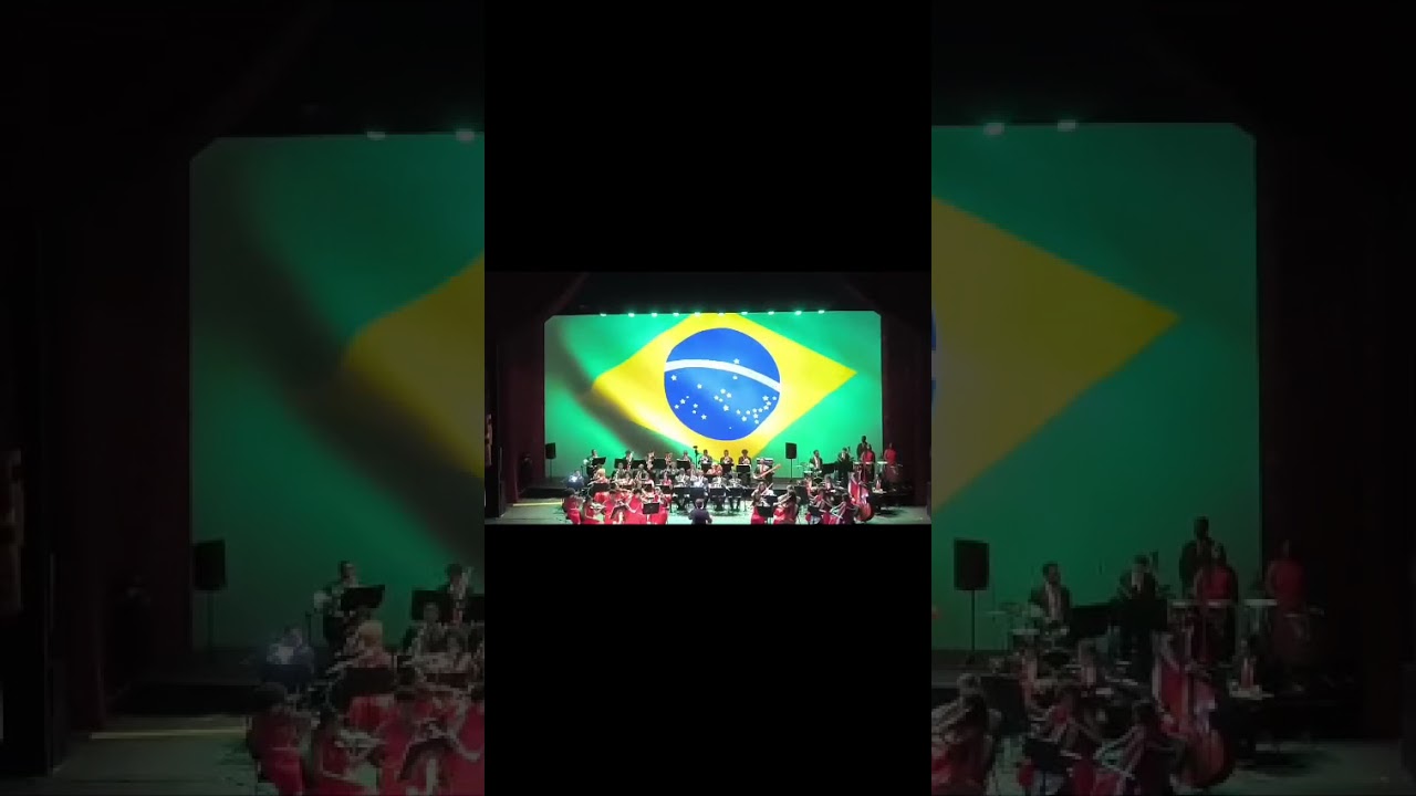 Orquestra do Forte de Copacabana no teatro Municipal do Rio de Janeiro.