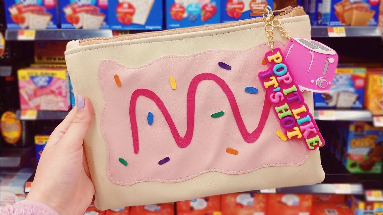 DIY Pop Tart Clutch StudioDIY | Crafty Amy