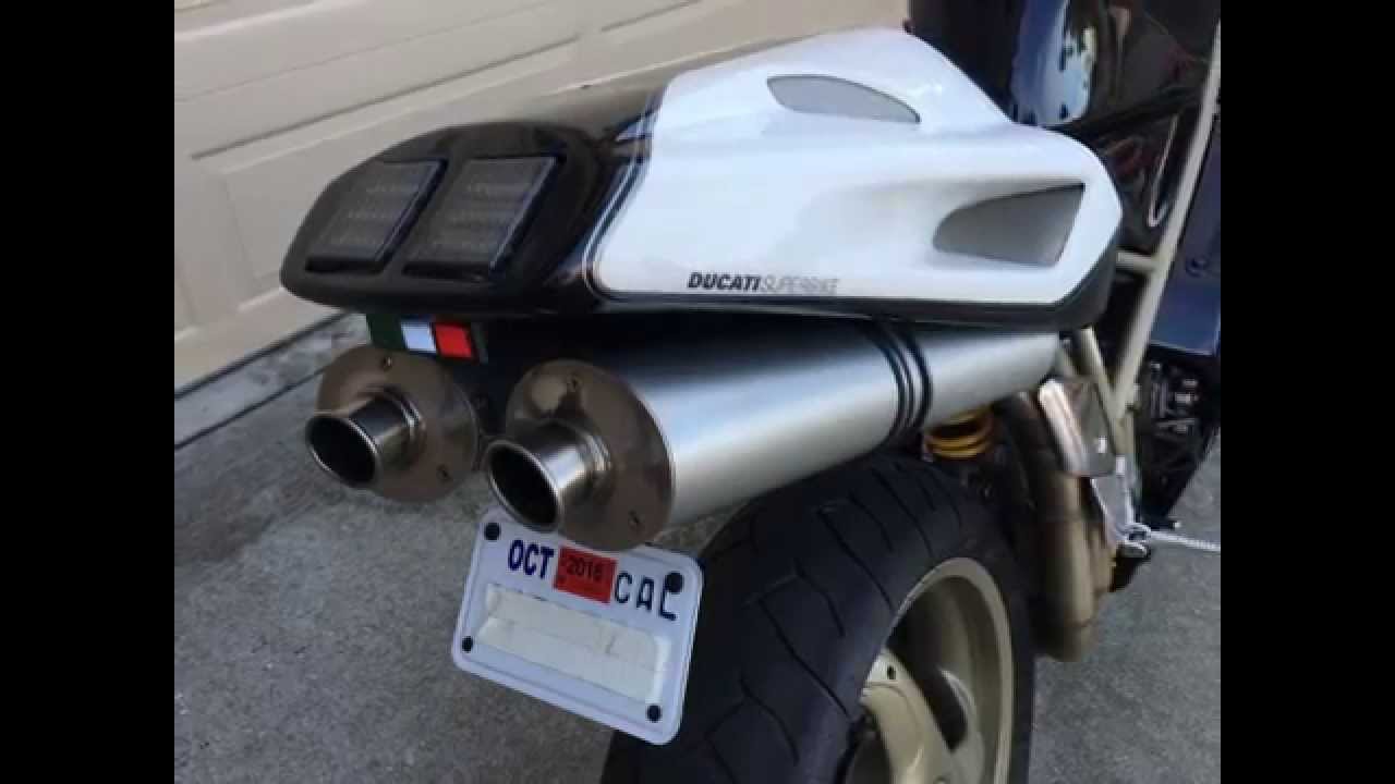 Ducati 748 Black