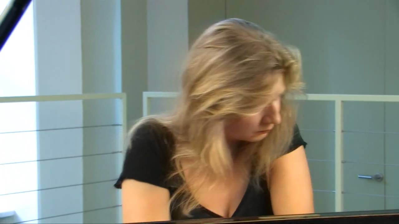 Ragna Schirmer - Brahms Rhapsody op.79/2